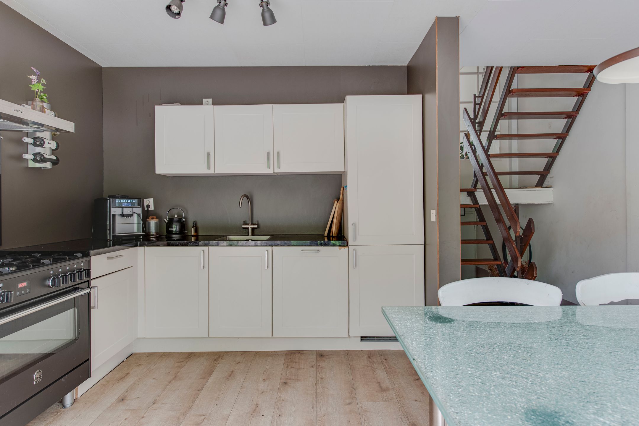 Foto 30 van Schepenen 97