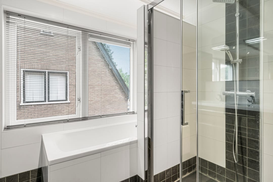 Foto 46 van Julianalaan 20