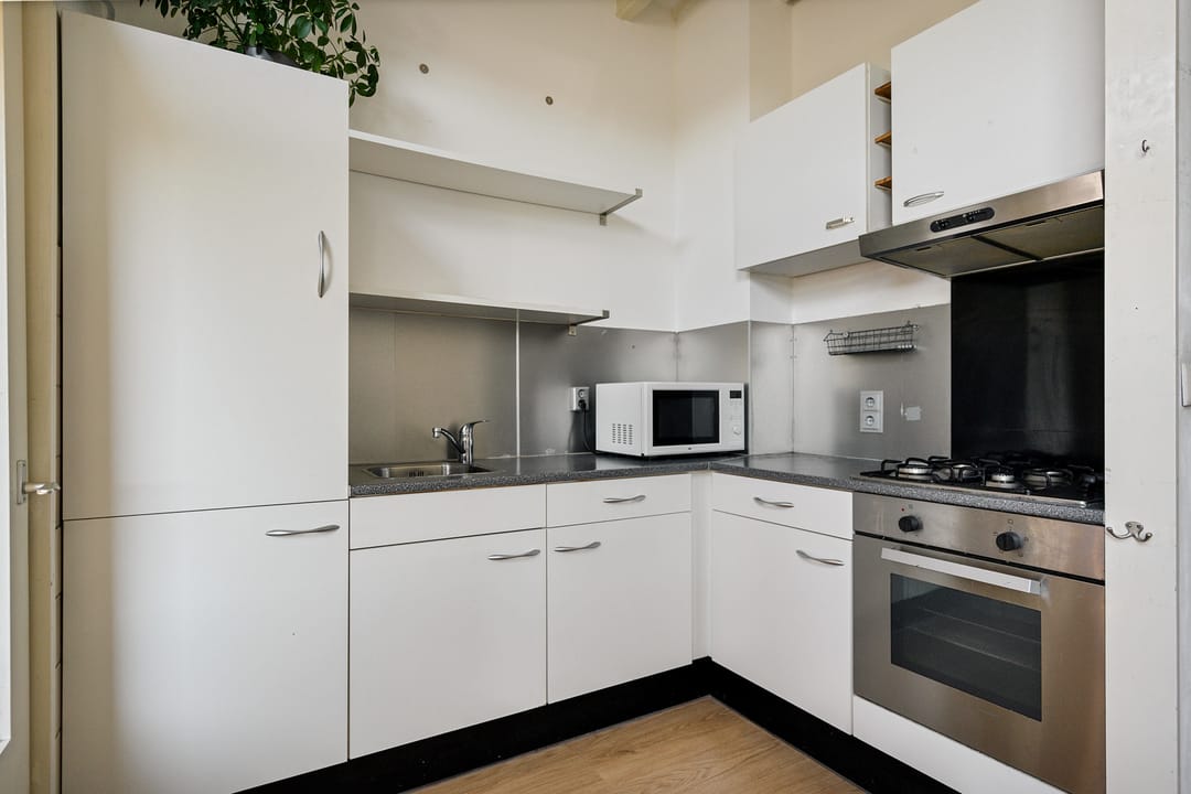 Photo 16 of Annastraat 28-A