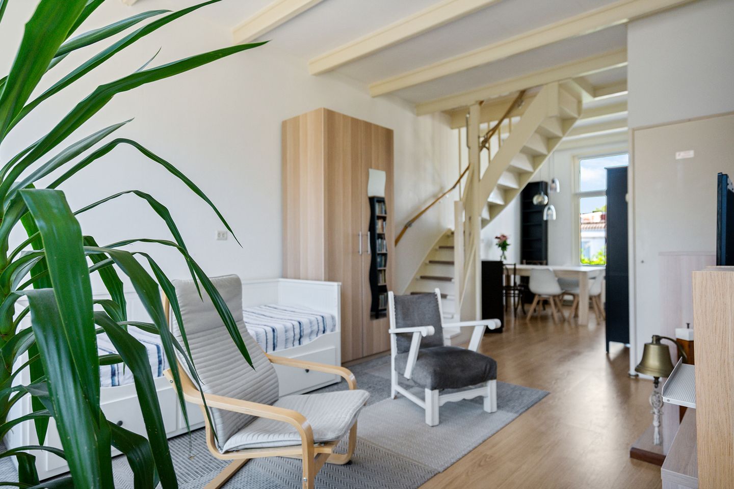 Photo 10 of Annastraat 28-A