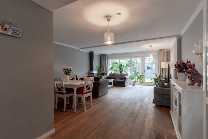 Foto 12 van E van Grevengoedhof 13