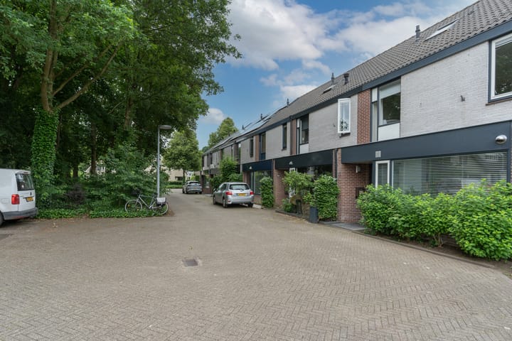 Foto 41 van E van Grevengoedhof 13