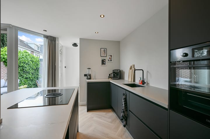 Foto 10 van Hollandiastraat 11