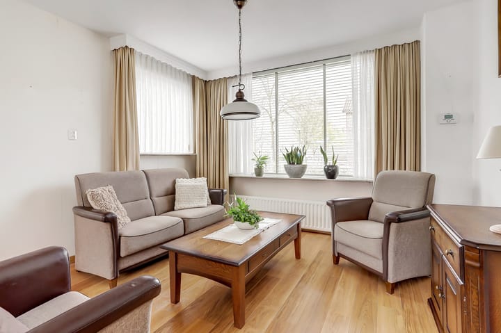 Foto 8 van van Berckenrodelaan 114