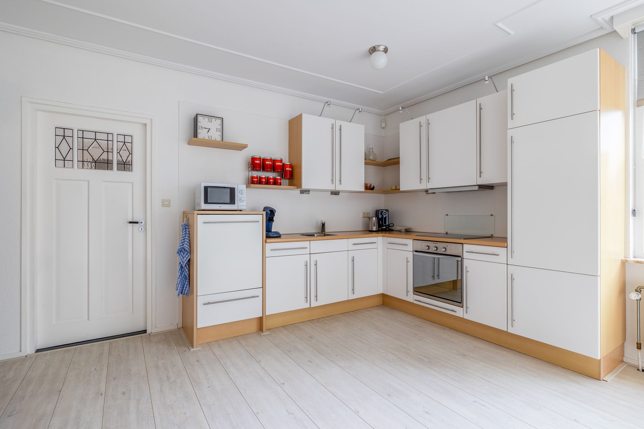 Photo 27 of Voorstraat 28