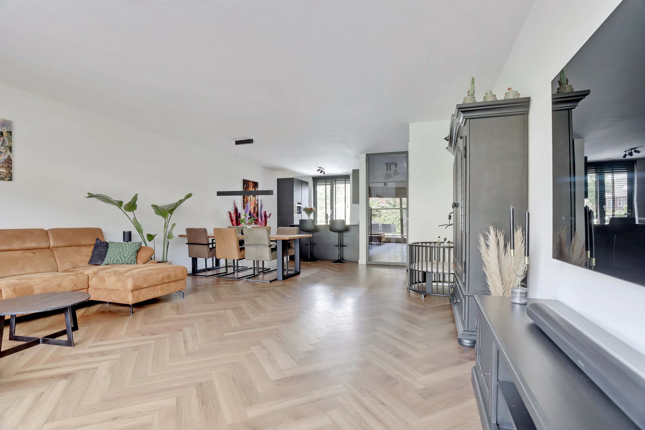 Foto 12 van Leonardo da Vincistraat 28