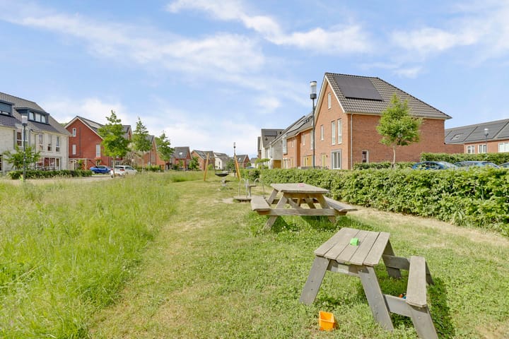 Photo 47 of Leonardo da Vincistraat 28