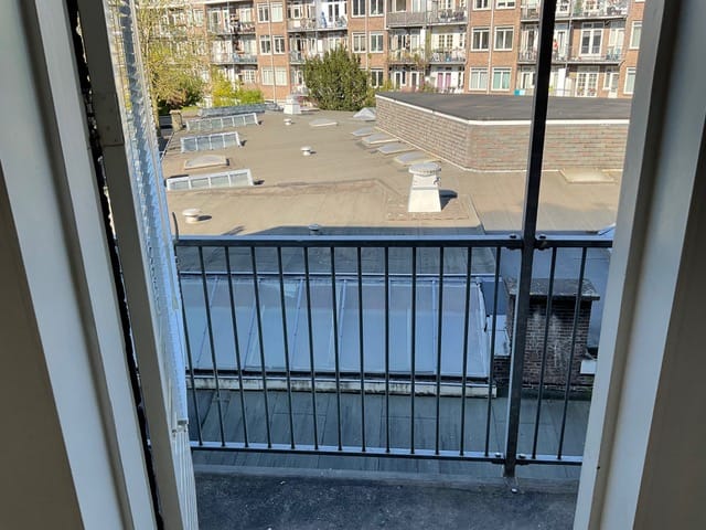 Photo 8 of Sassenheimstraat 7-2