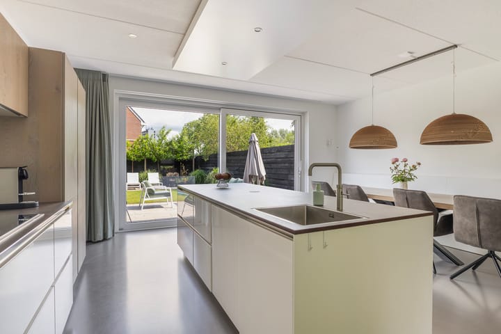 Foto 22 van Maximillastraat 19