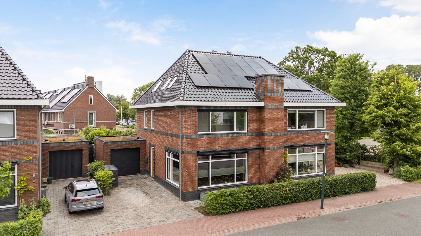 Foto 50 van Maximillastraat 19