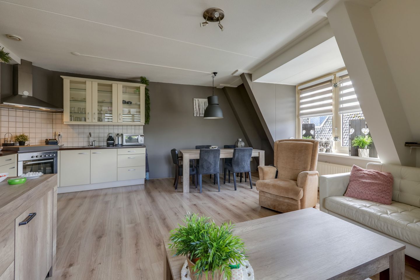 Foto 10 van Kellenstraat 33