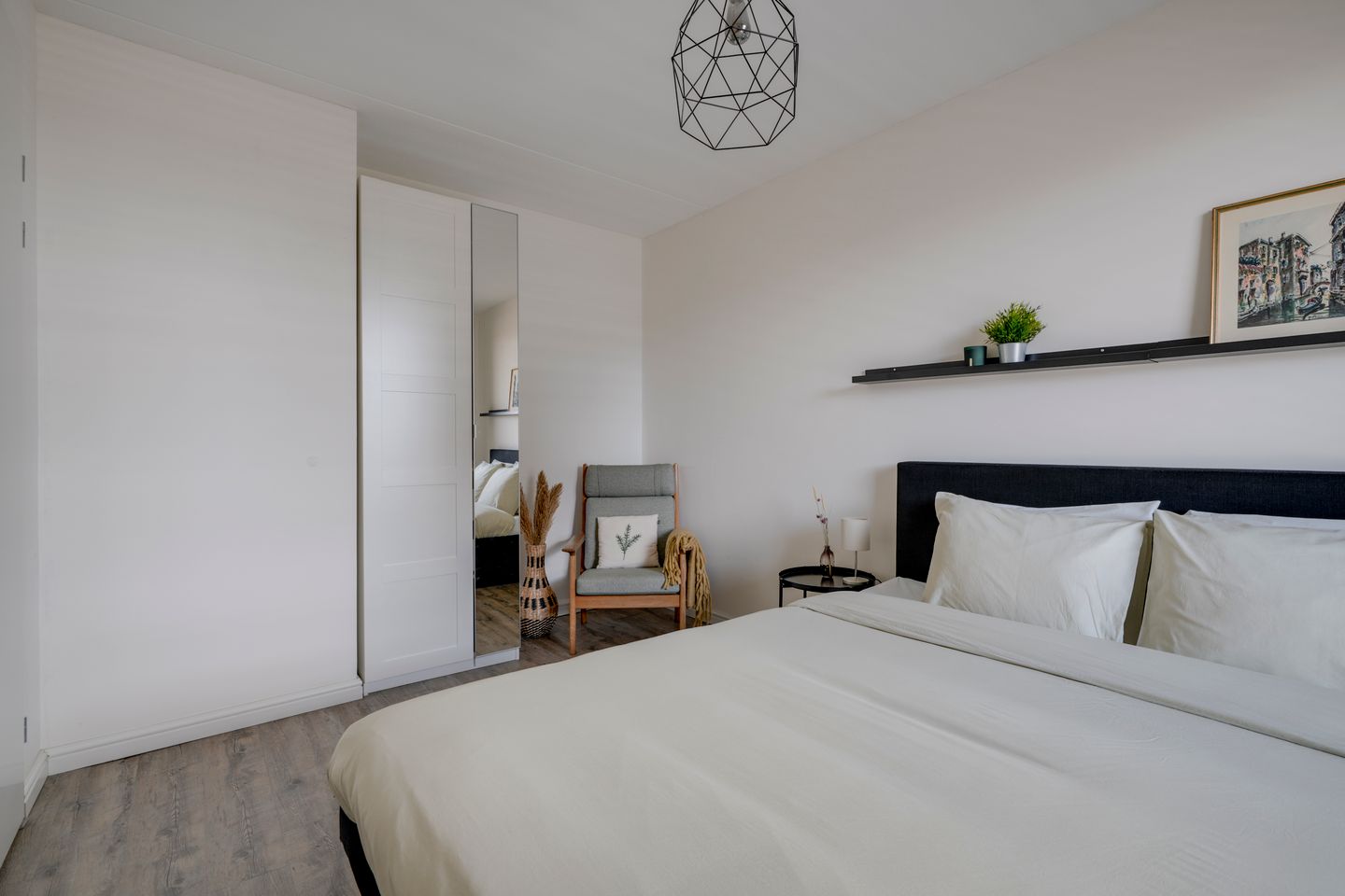 Foto 34 van San Marinostraat 123