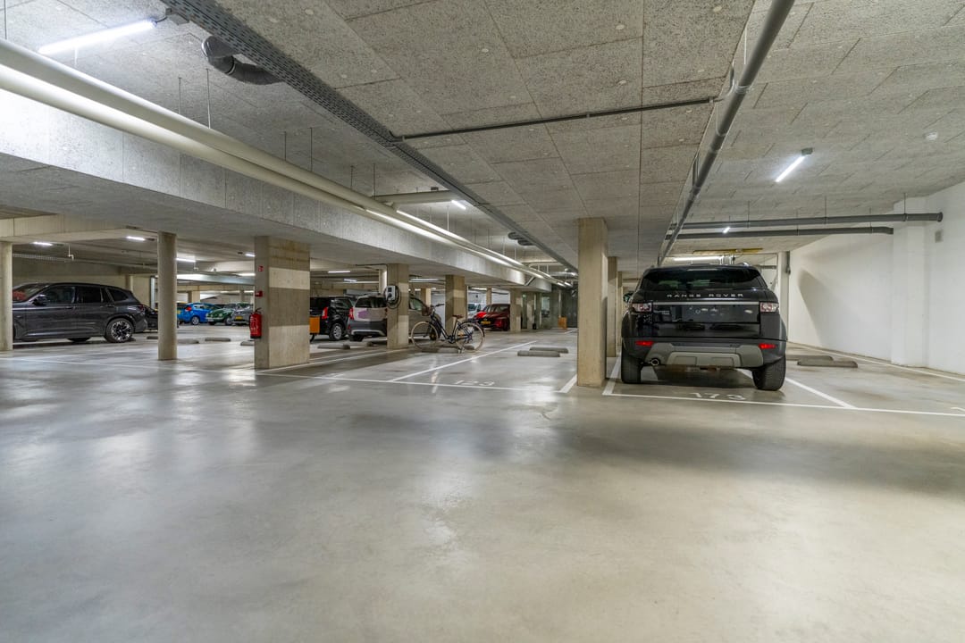 Foto 41 van San Marinostraat 123