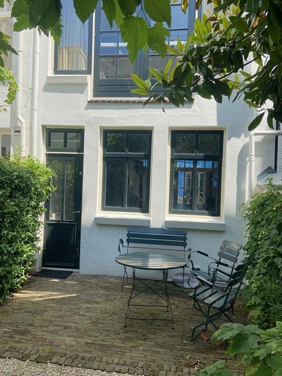 Foto 2 van Tweede Bloemdwarsstraat 16