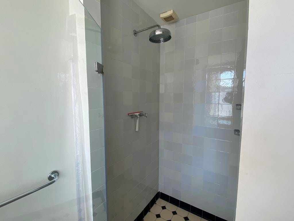 Foto 16 van Tweede Bloemdwarsstraat 16