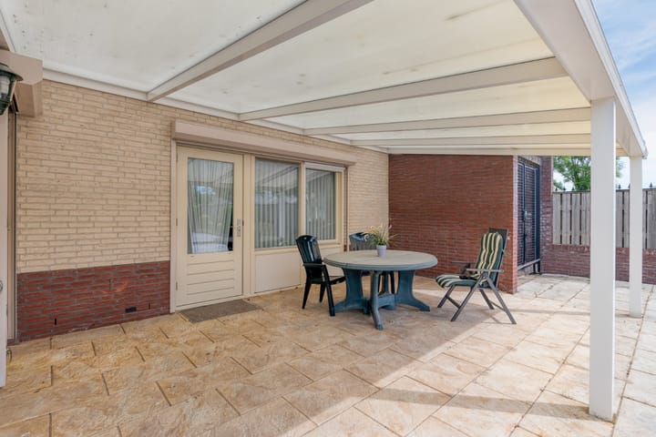 Foto 19 van Smaragd 34