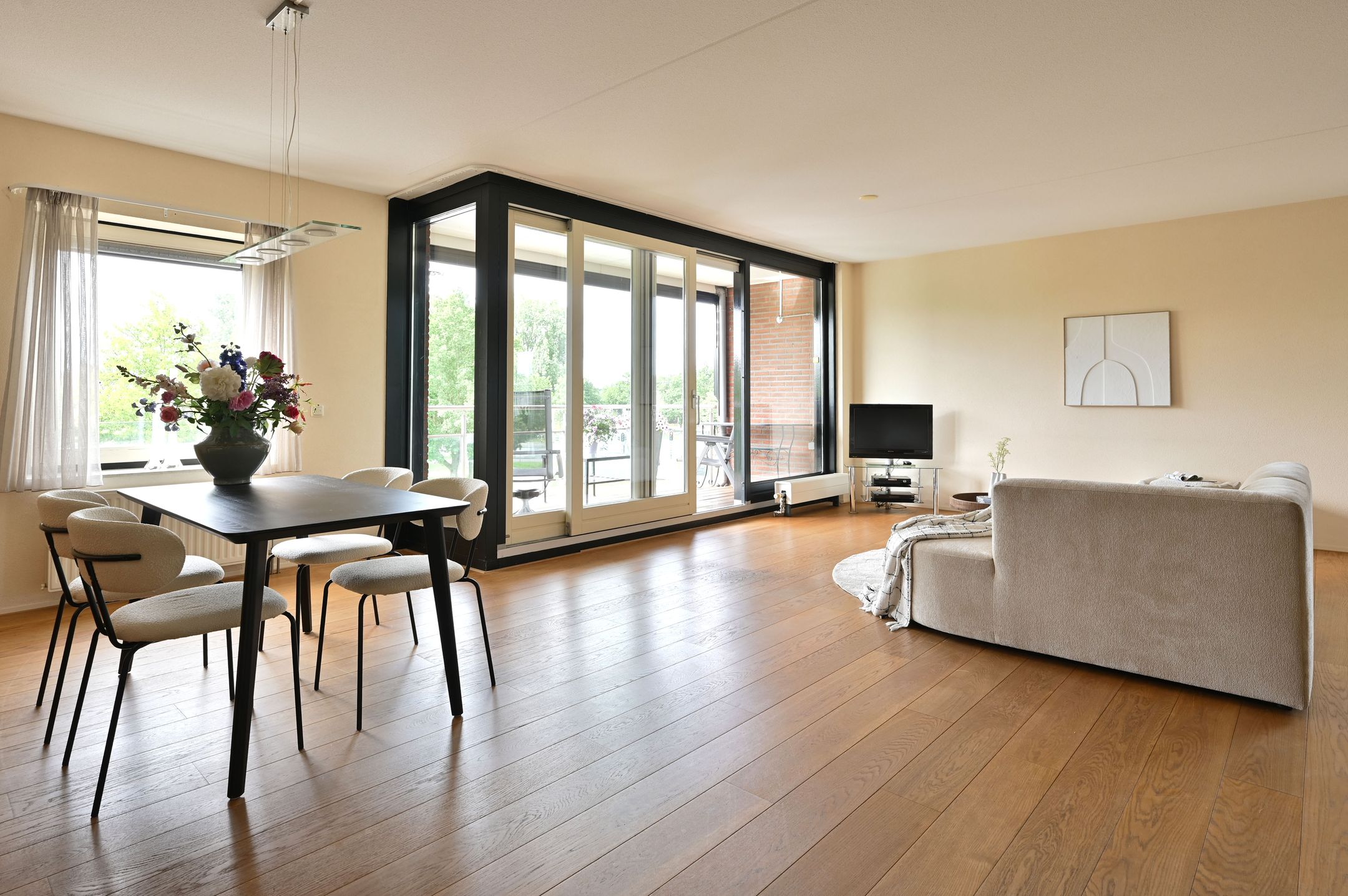 Photo 3 of Koningin Wilhelminalaan 17-C