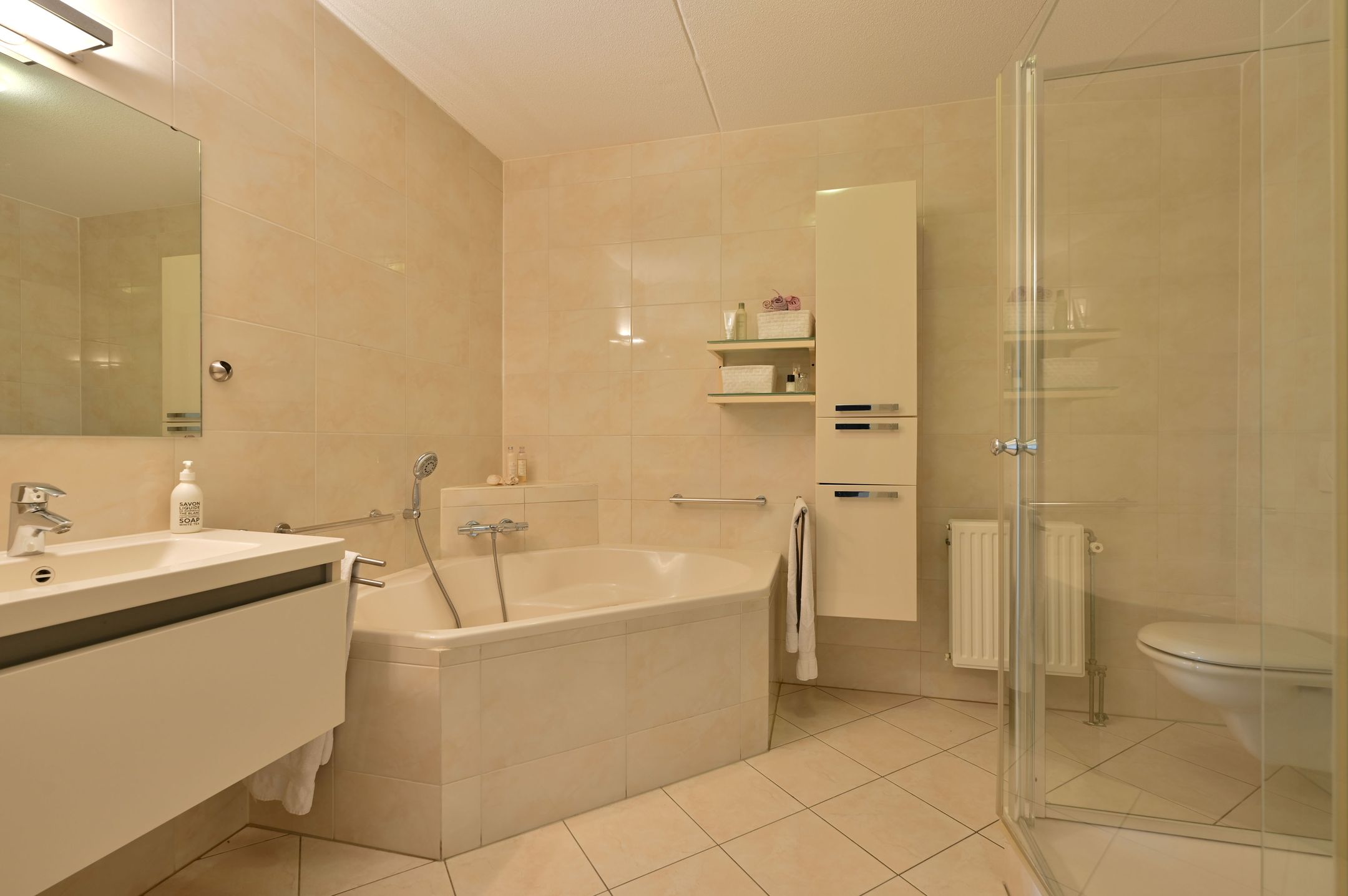 Photo 15 of Koningin Wilhelminalaan 17-C