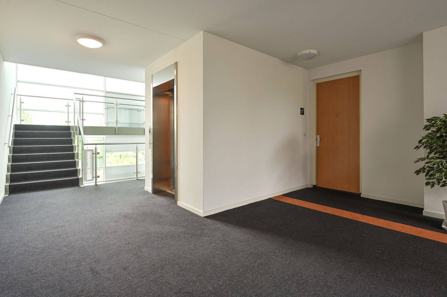 Photo 19 of Koningin Wilhelminalaan 17-C