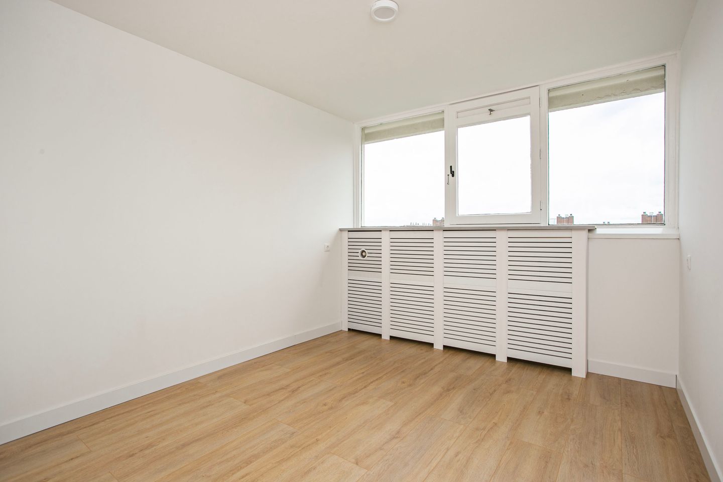 Photo 14 of Theemsdreef 354