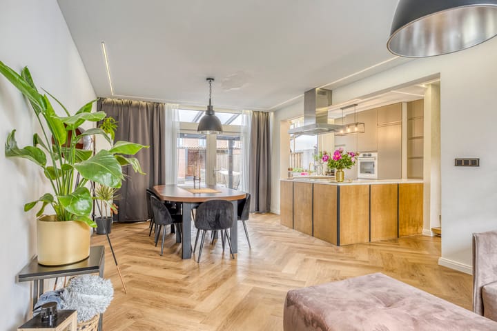 Photo 2 of Frans Halsstraat 1