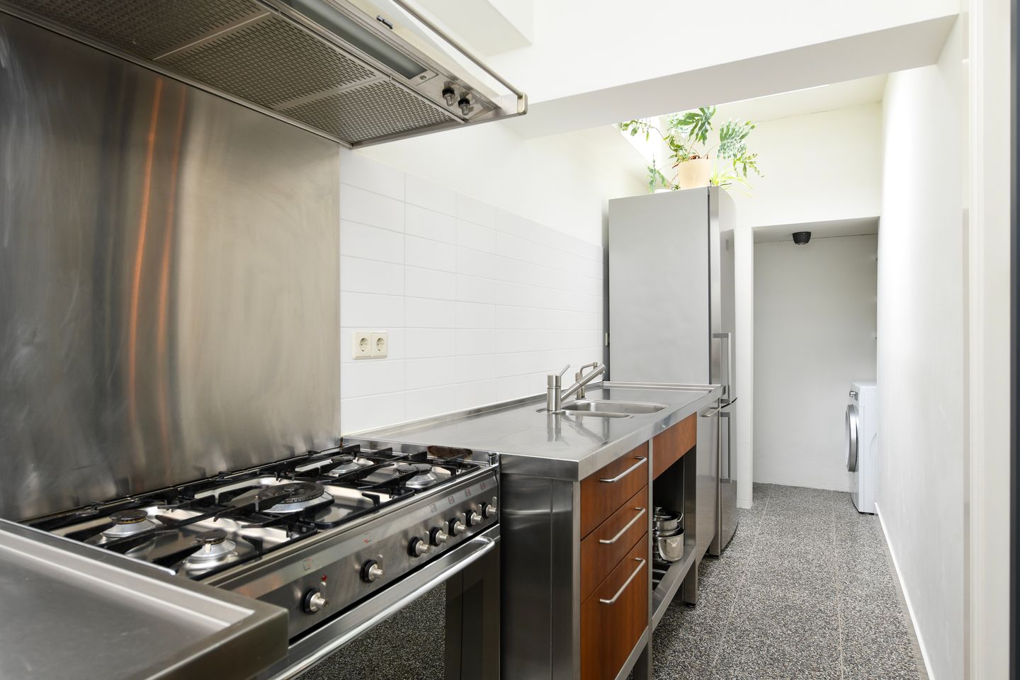 Foto 14 van Joannes van Dieststraat 7