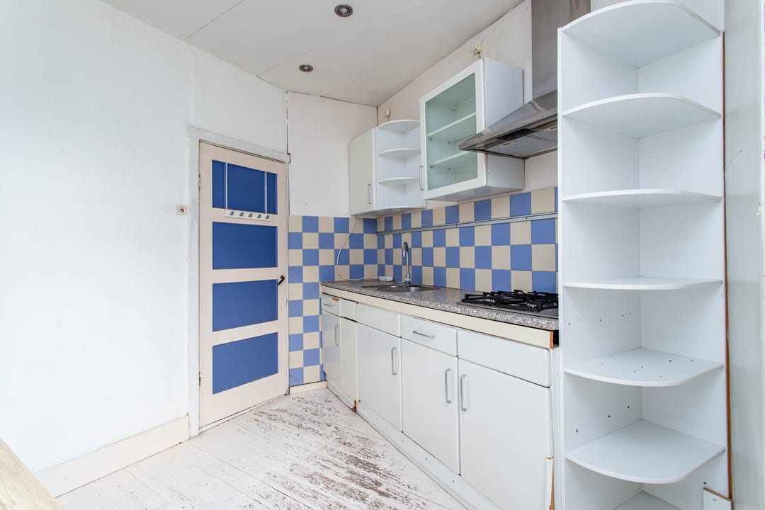 Foto 8 van Laan van Nieuw-Guinea 143-BS