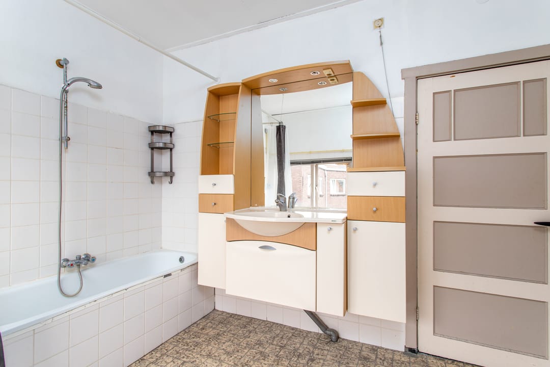 Foto 17 van Laan van Nieuw-Guinea 143-BS