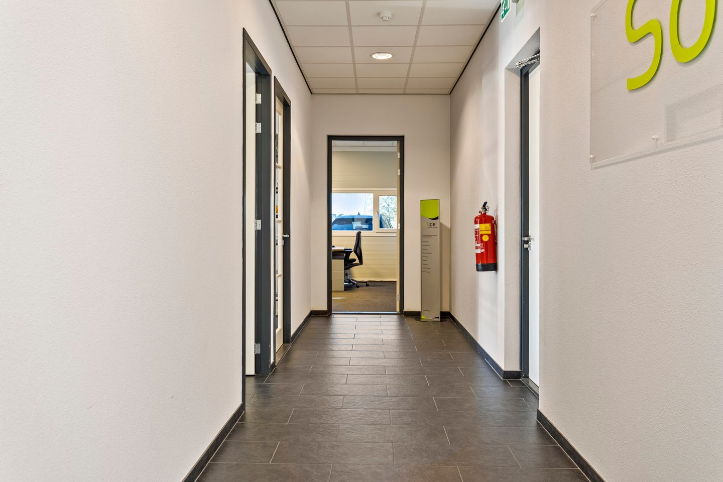 Bekijk foto 4 van Staalsteden 4