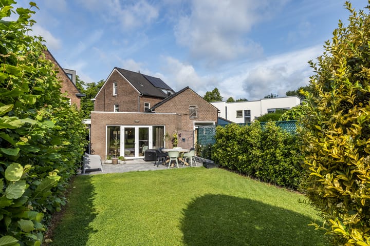 Foto 31 van Aalbekerweg 12