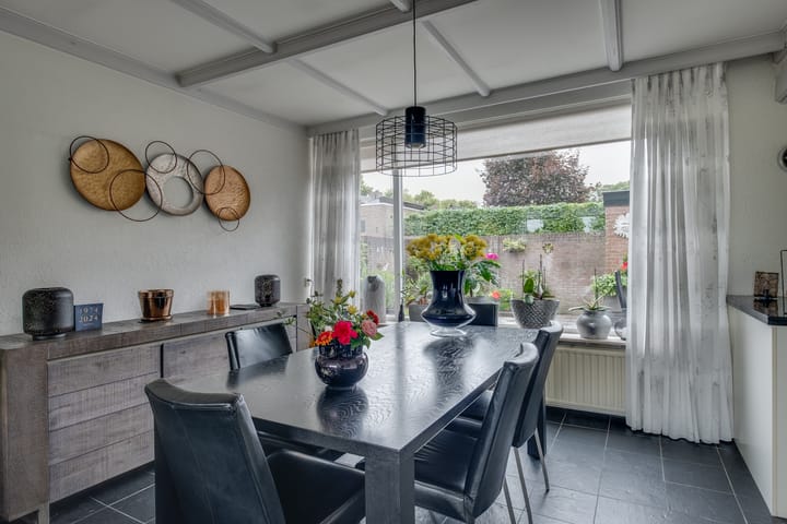 Foto 10 van Troelstralaan 57