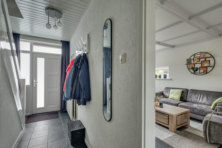 Foto 17 van Troelstralaan 57