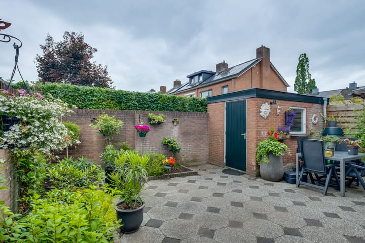 Foto 32 van Troelstralaan 57