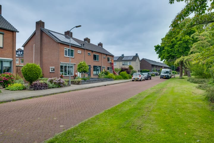 Foto 40 van Troelstralaan 57