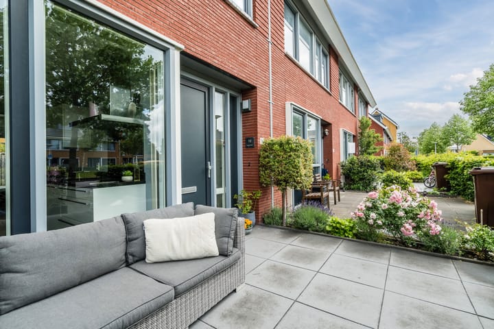 Foto 5 van Simon Carmiggeltplantsoen 16