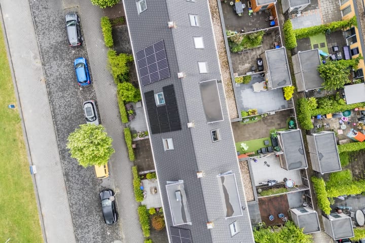 Foto 17 van Simon Carmiggeltplantsoen 16