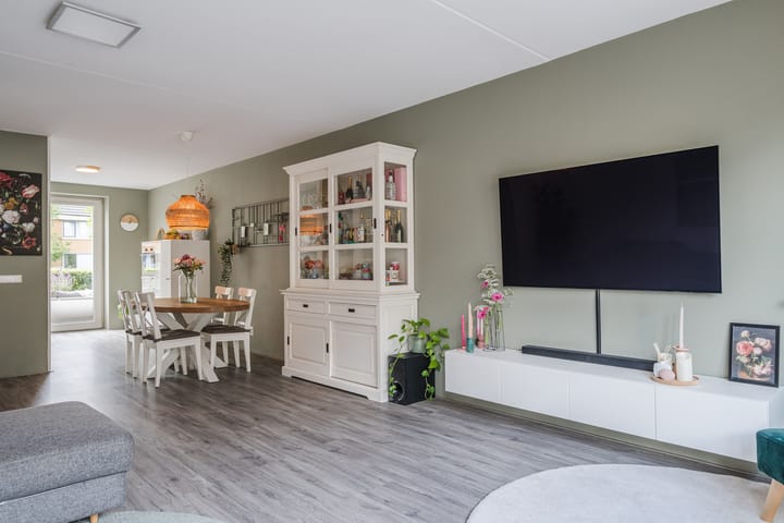 Foto 25 van Simon Carmiggeltplantsoen 16