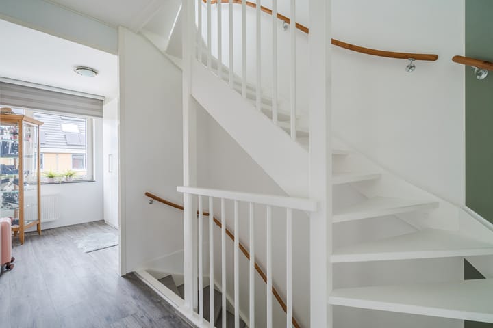 Foto 36 van Simon Carmiggeltplantsoen 16