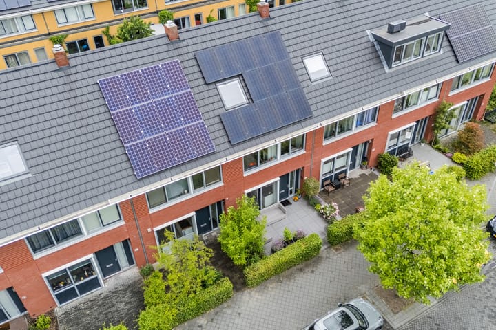 Foto 66 van Simon Carmiggeltplantsoen 16