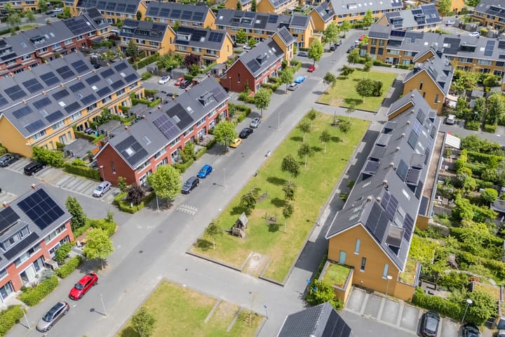 Foto 73 van Simon Carmiggeltplantsoen 16