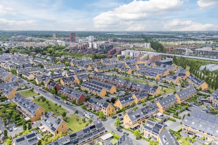 Foto 76 van Simon Carmiggeltplantsoen 16