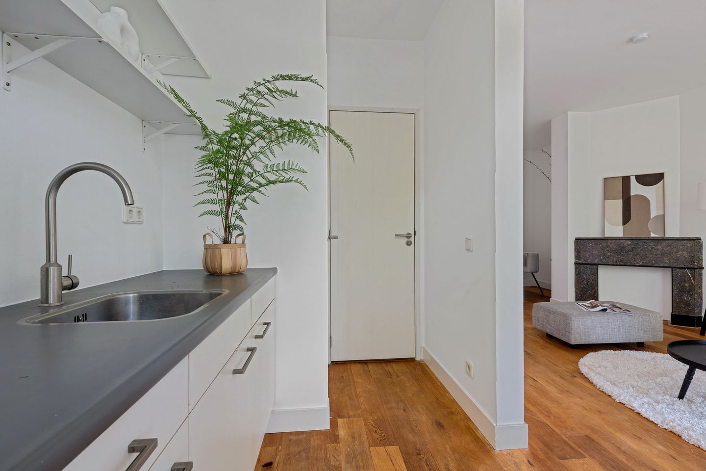 Photo 10 of Duifstraat 30