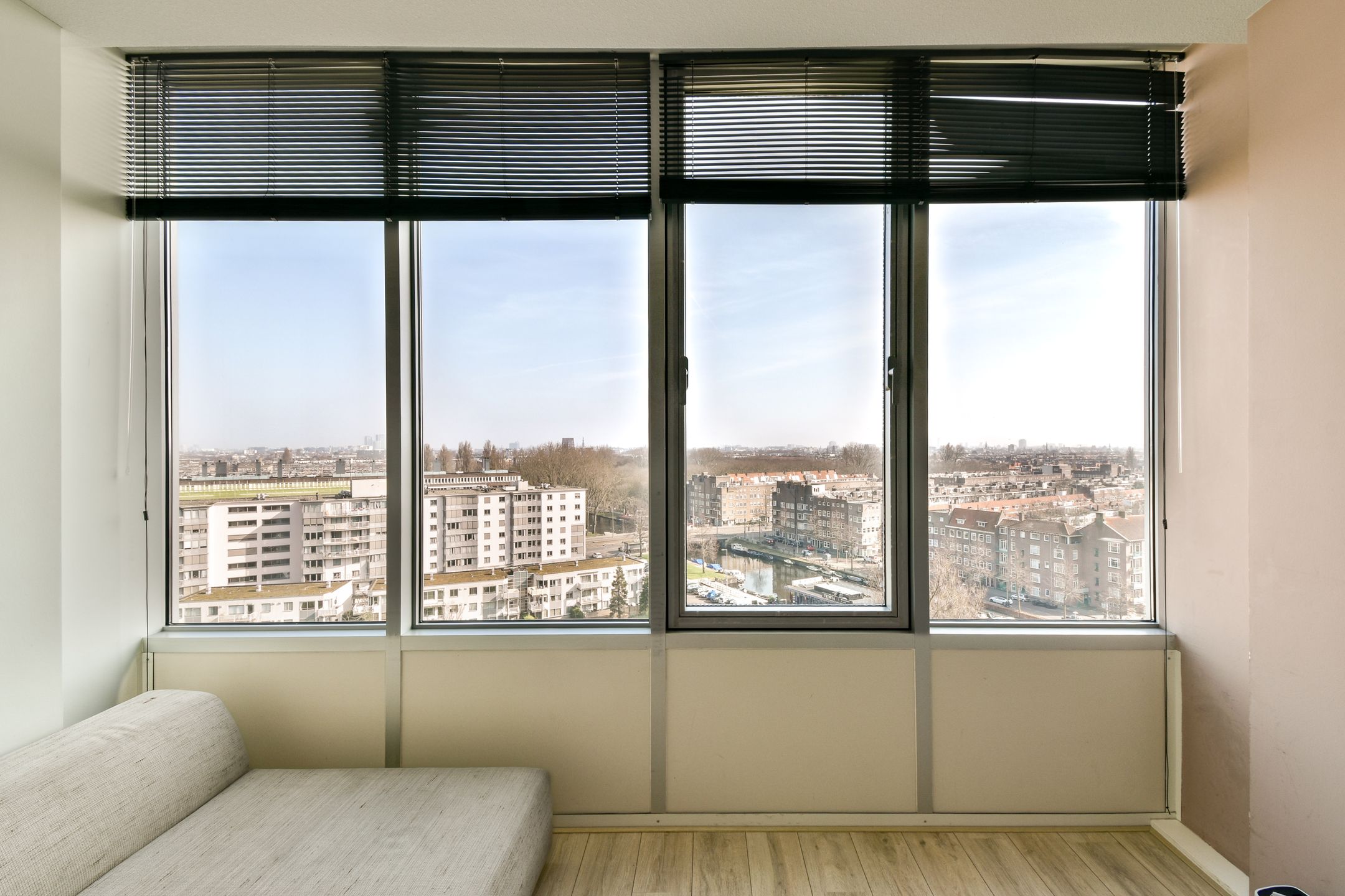 Foto 9 van Bos en Lommerplantsoen 105-C