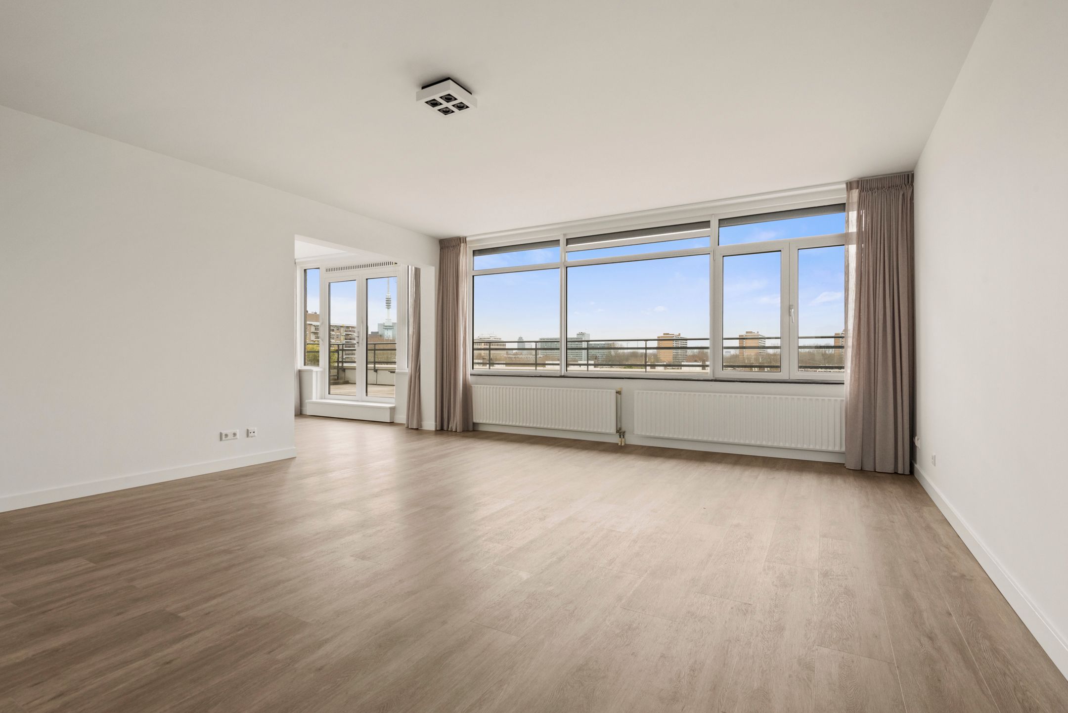 Photo 9 of Van Leijenberghlaan 170