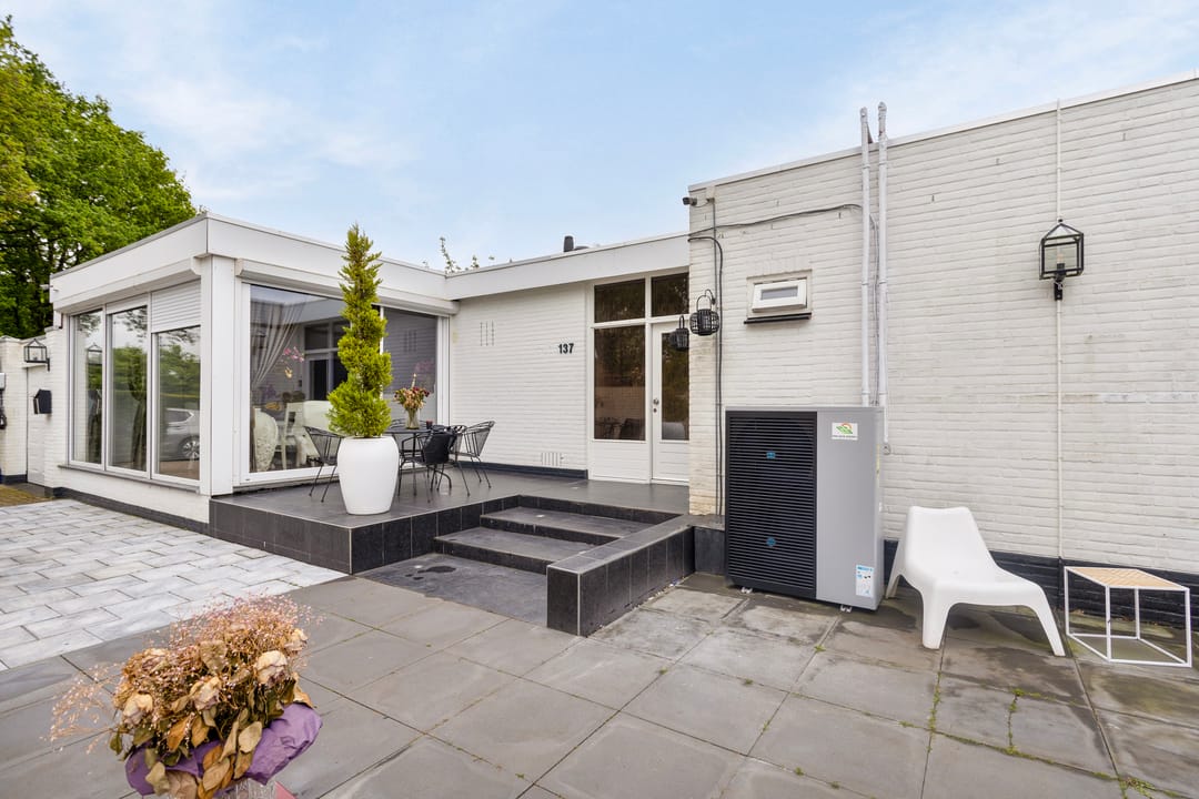 Foto 1 van Meidoornlaan 137