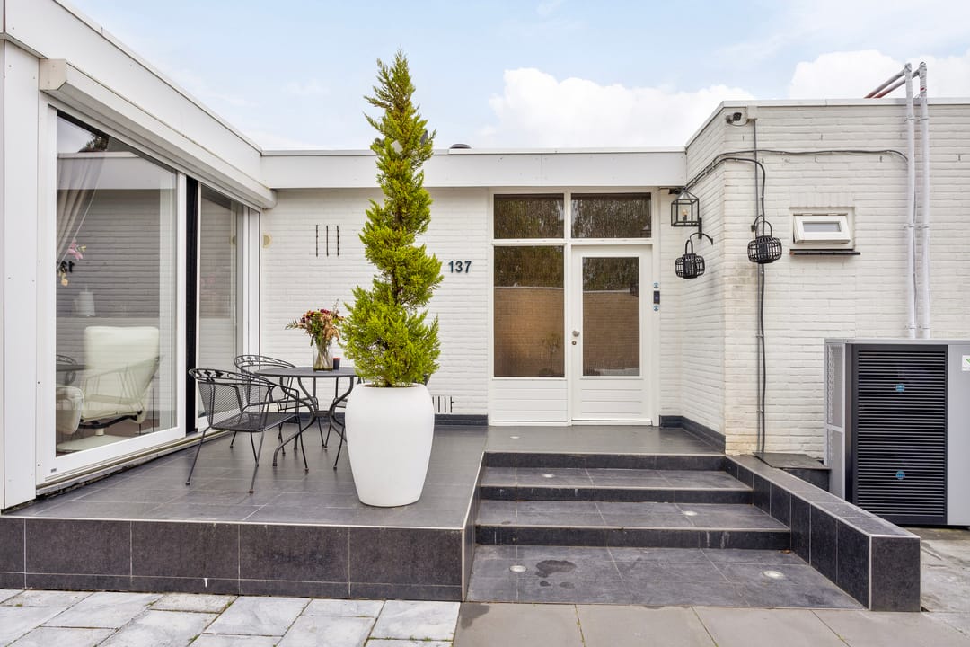 Foto 8 van Meidoornlaan 137