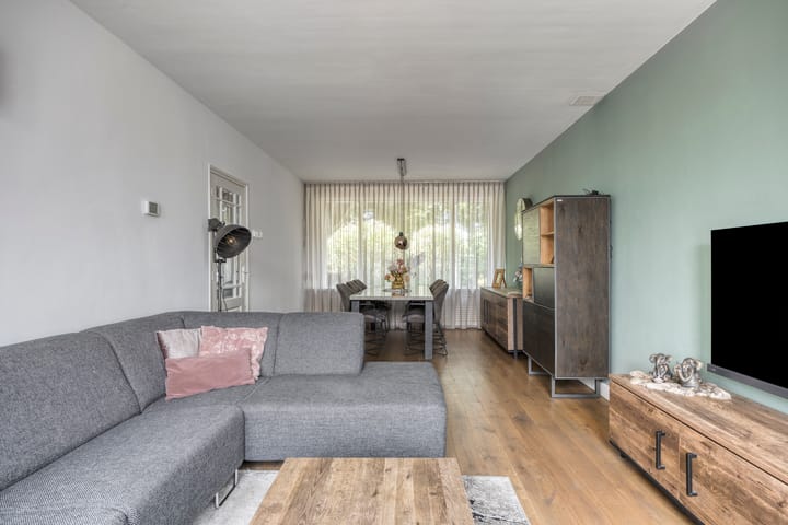 Foto 7 van Albardastraat 125