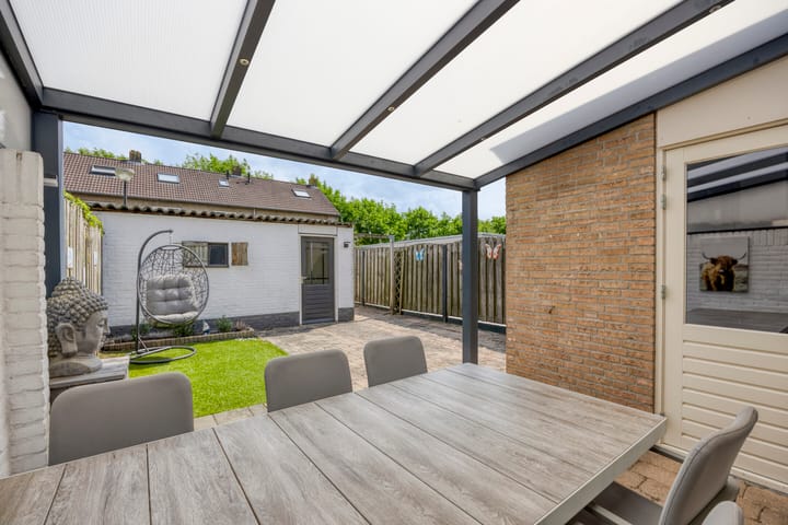 Foto 25 van Albardastraat 125