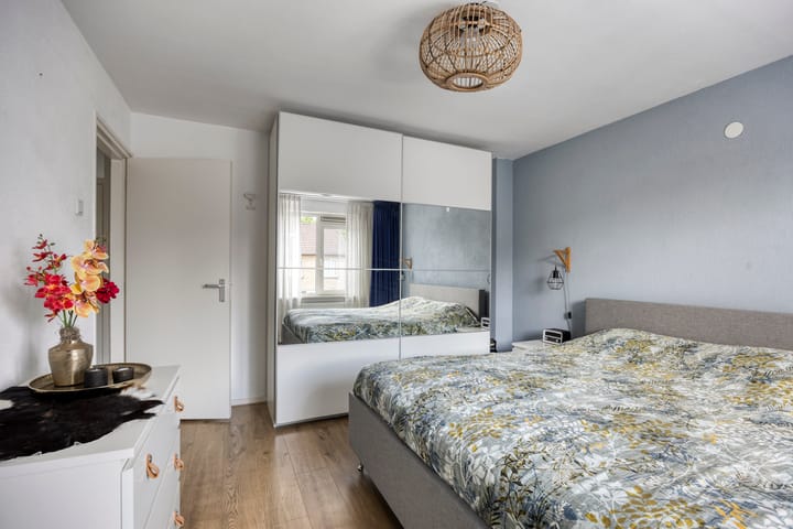 Foto 17 van Albardastraat 125