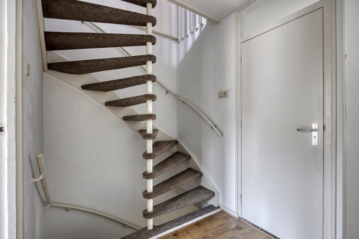 Foto 21 van Albardastraat 125